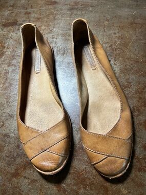 The Frye Company Women’s Tan Leather Flats